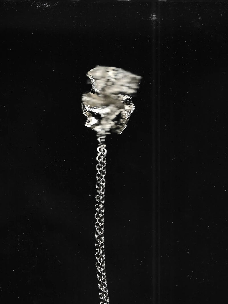 Hitam Long Brooch Silver