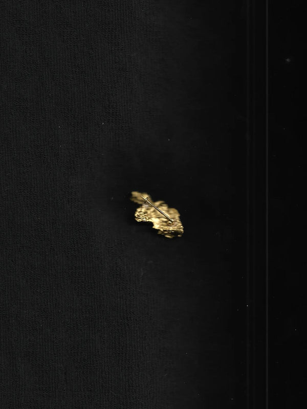 Runtuh 02 Brooch Gold