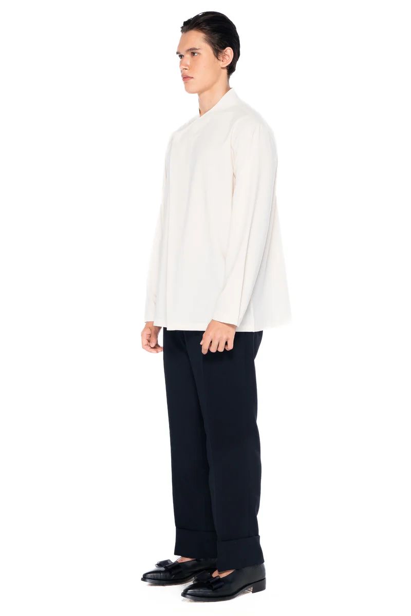 JR157 Ivory Half Pleats Opening Collarless Longsleeves