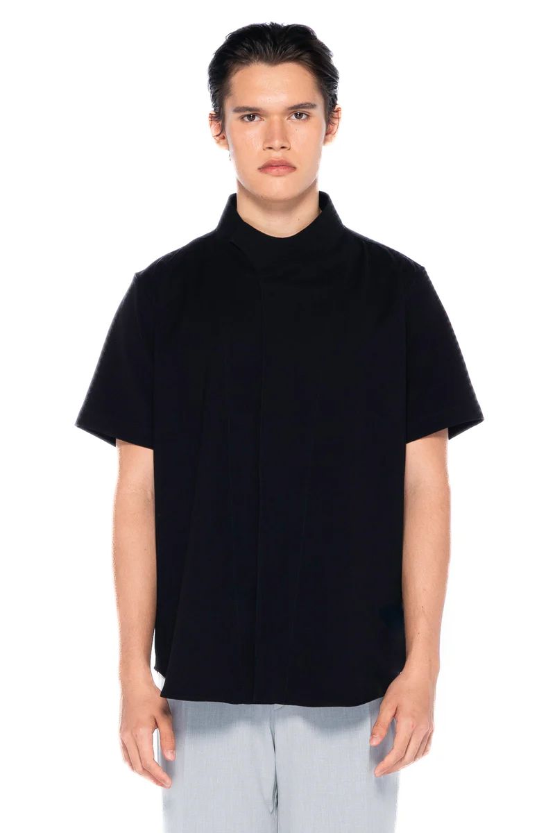 JS250 Black Collarless Overlap Shortsleeves EF