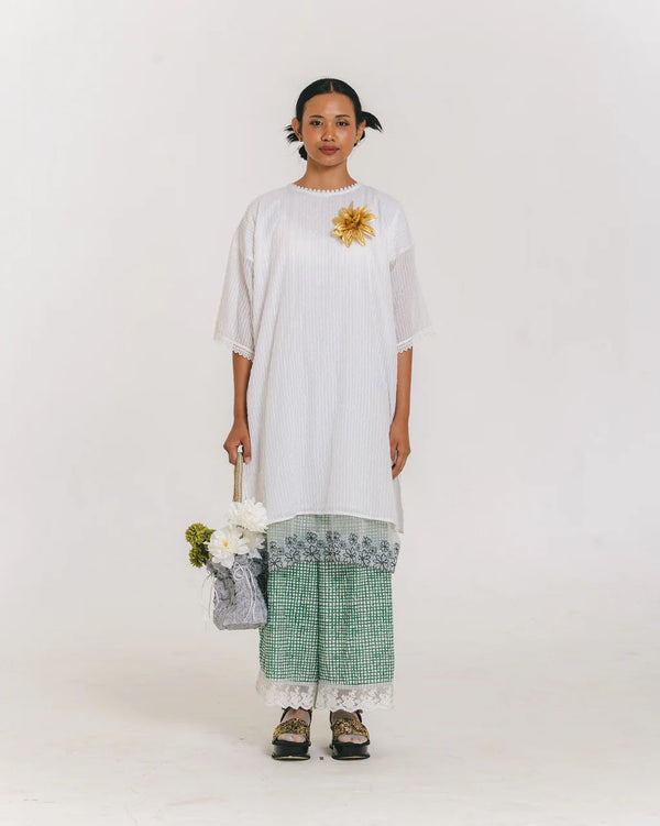 Alberina Kaftan White
