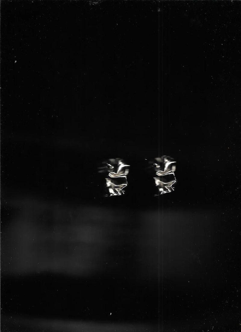 Hitam Earrings Silver